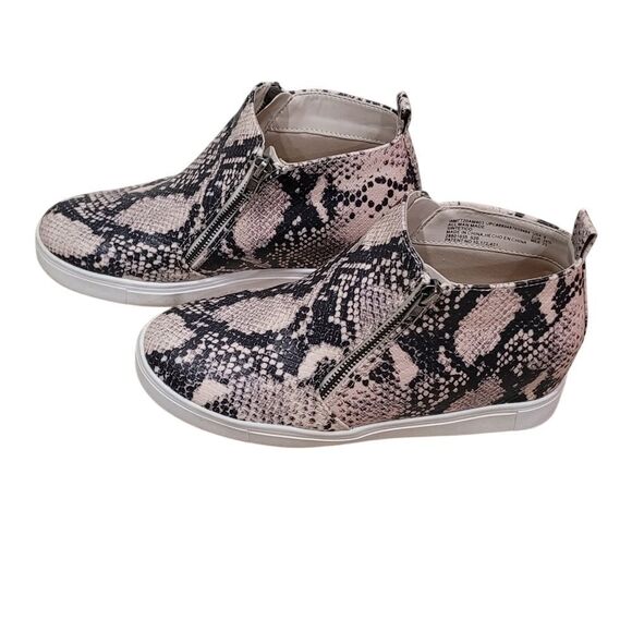 Snake print wedge sneaker - Picture 4 of 5